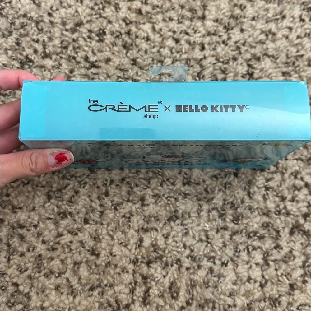Hello Kitty Makeup Sponges - Pastel Teal & White - Picture 4 of 5